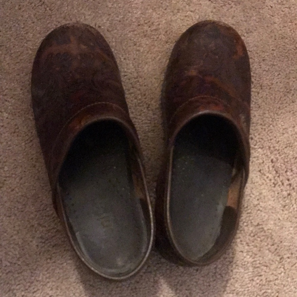 Sanita Women’s Clogs Size 38